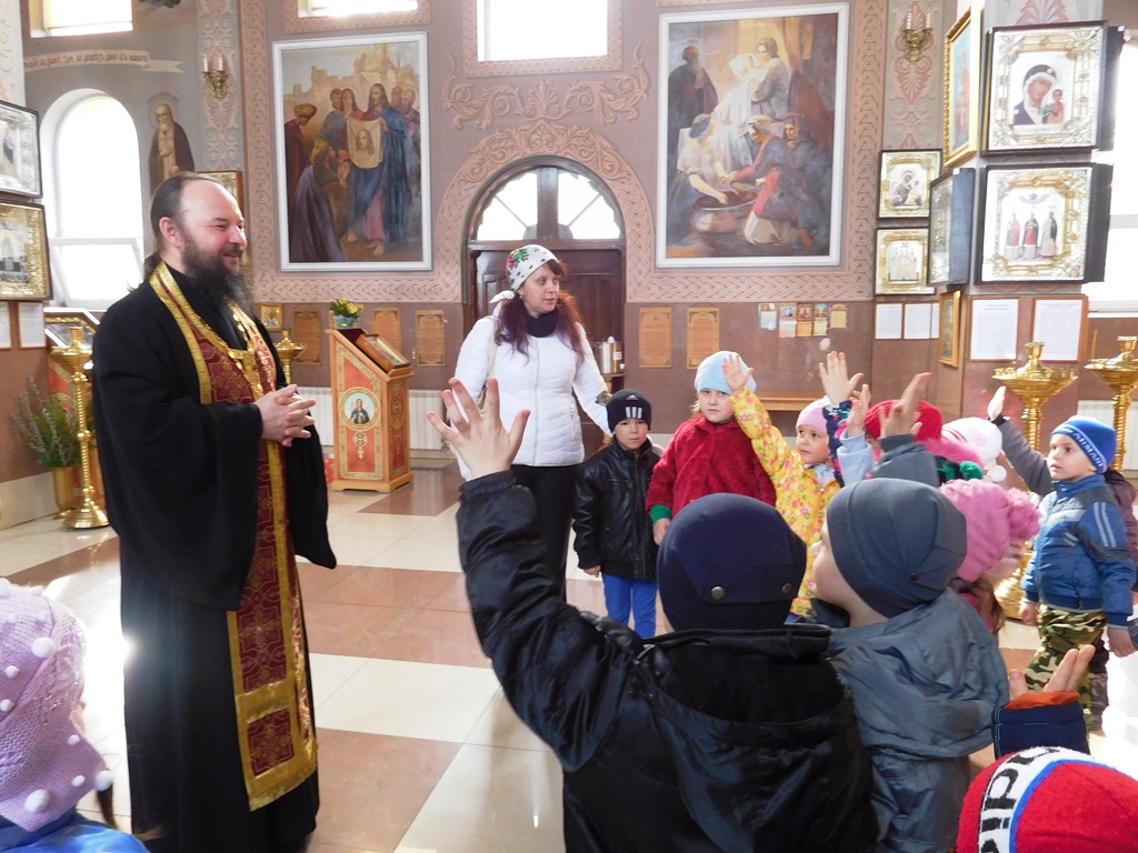В преддверии дня православной книги воспитанники детского сада «Веселый ручеек» посетили храм