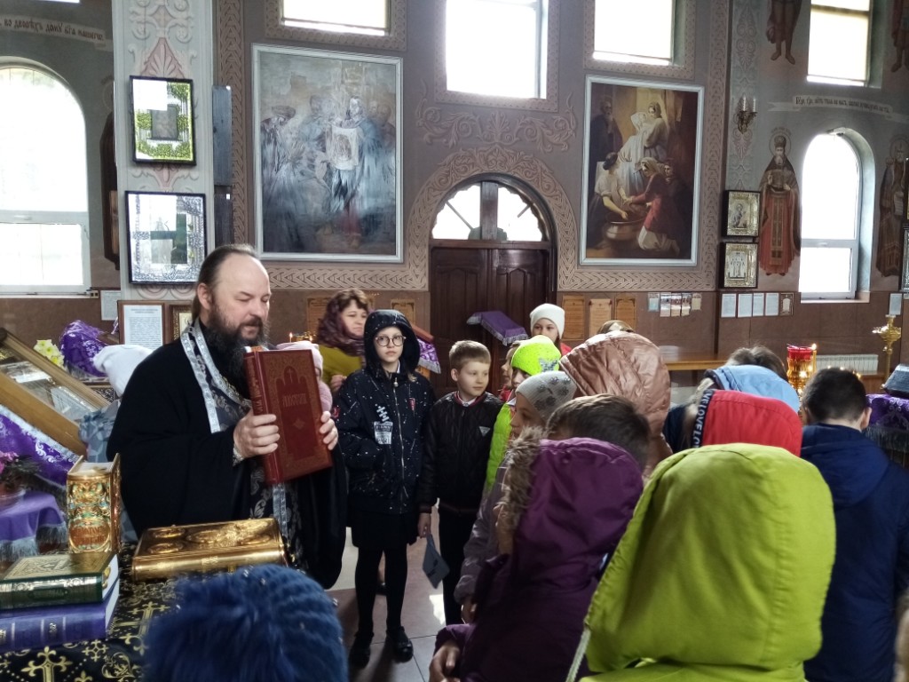 в рамках празднования Недели православной книги в храме прошла встреча